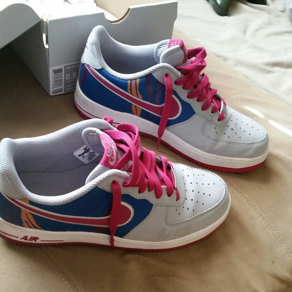 Nike Air Force 1s - Picture 4 of 4